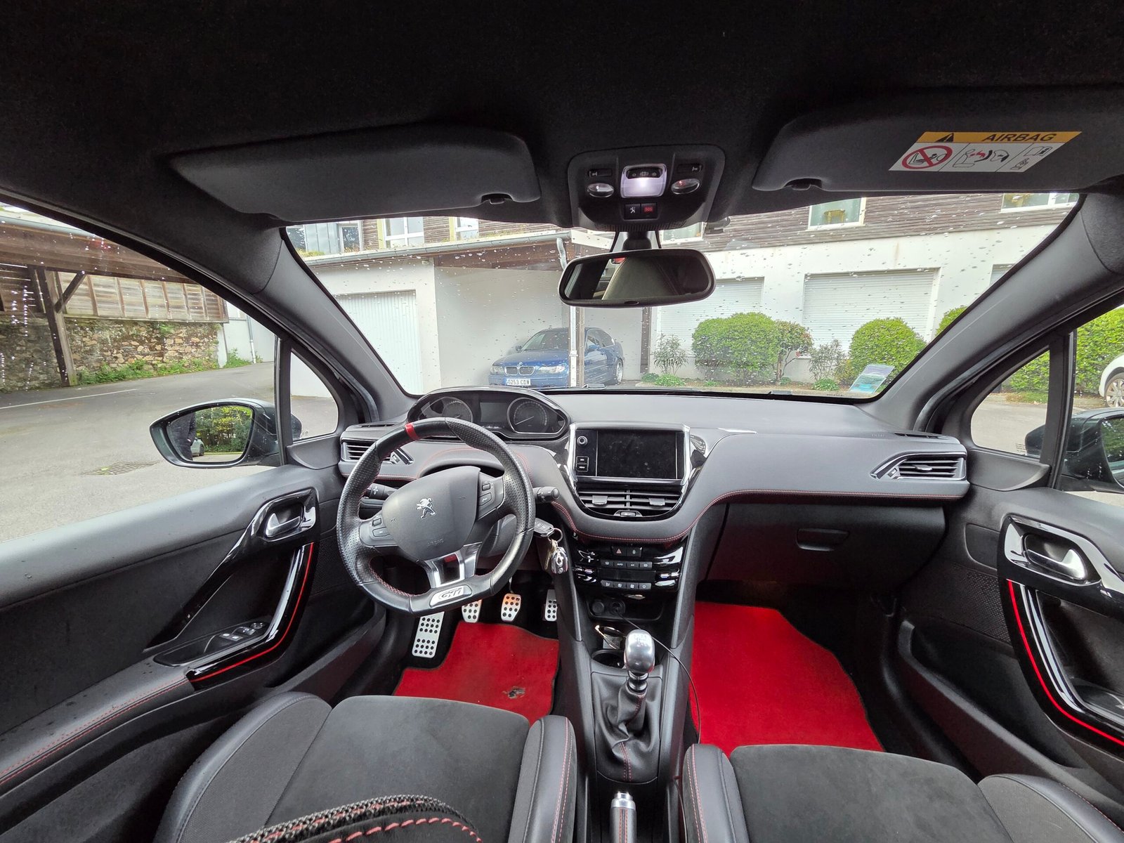 PEUGEOT 208 GTi by PEUGEOT SPORT – 1.6 THP 208ch BVM6