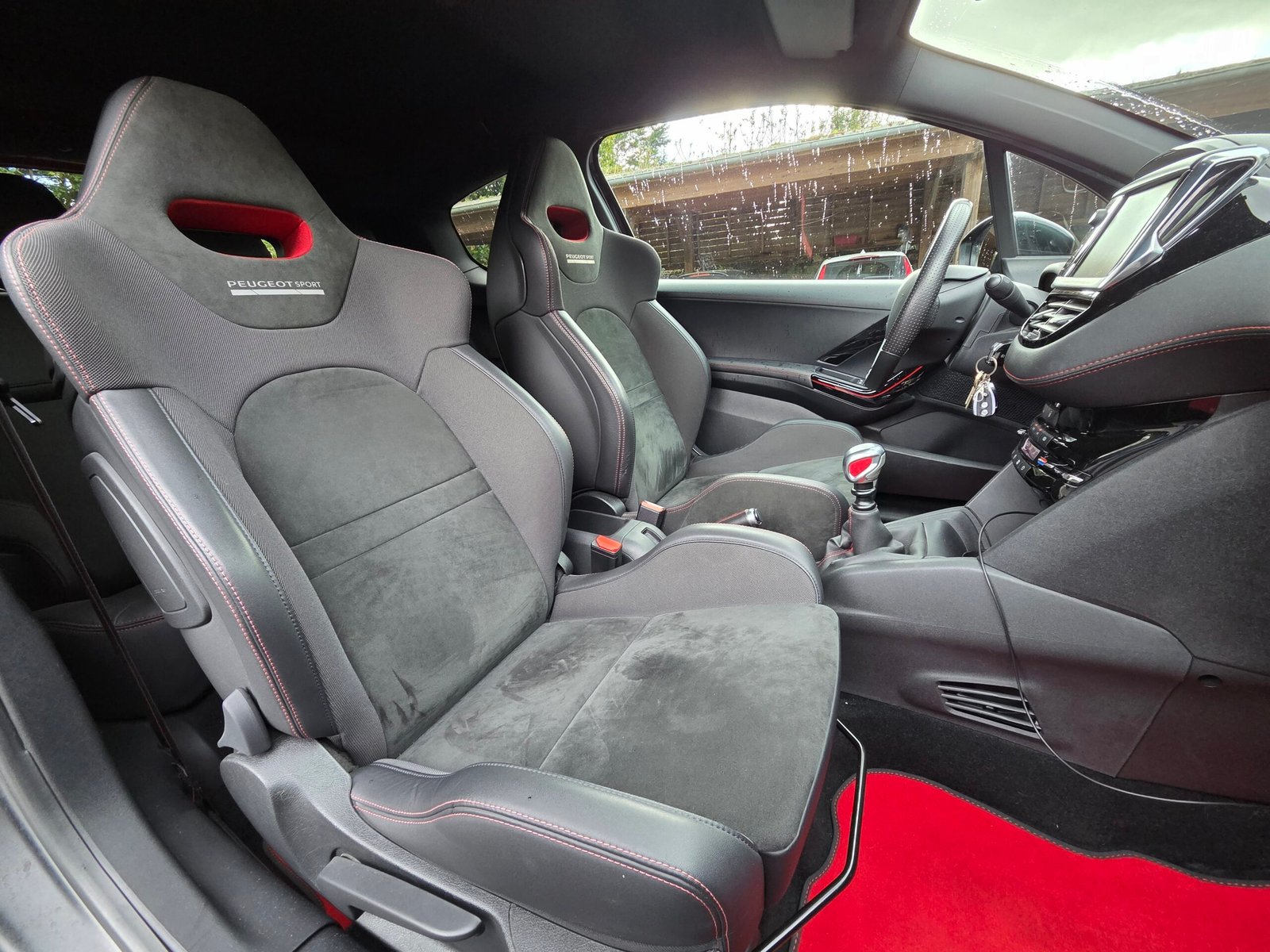 PEUGEOT 208 GTi by PEUGEOT SPORT – 1.6 THP 208ch BVM6