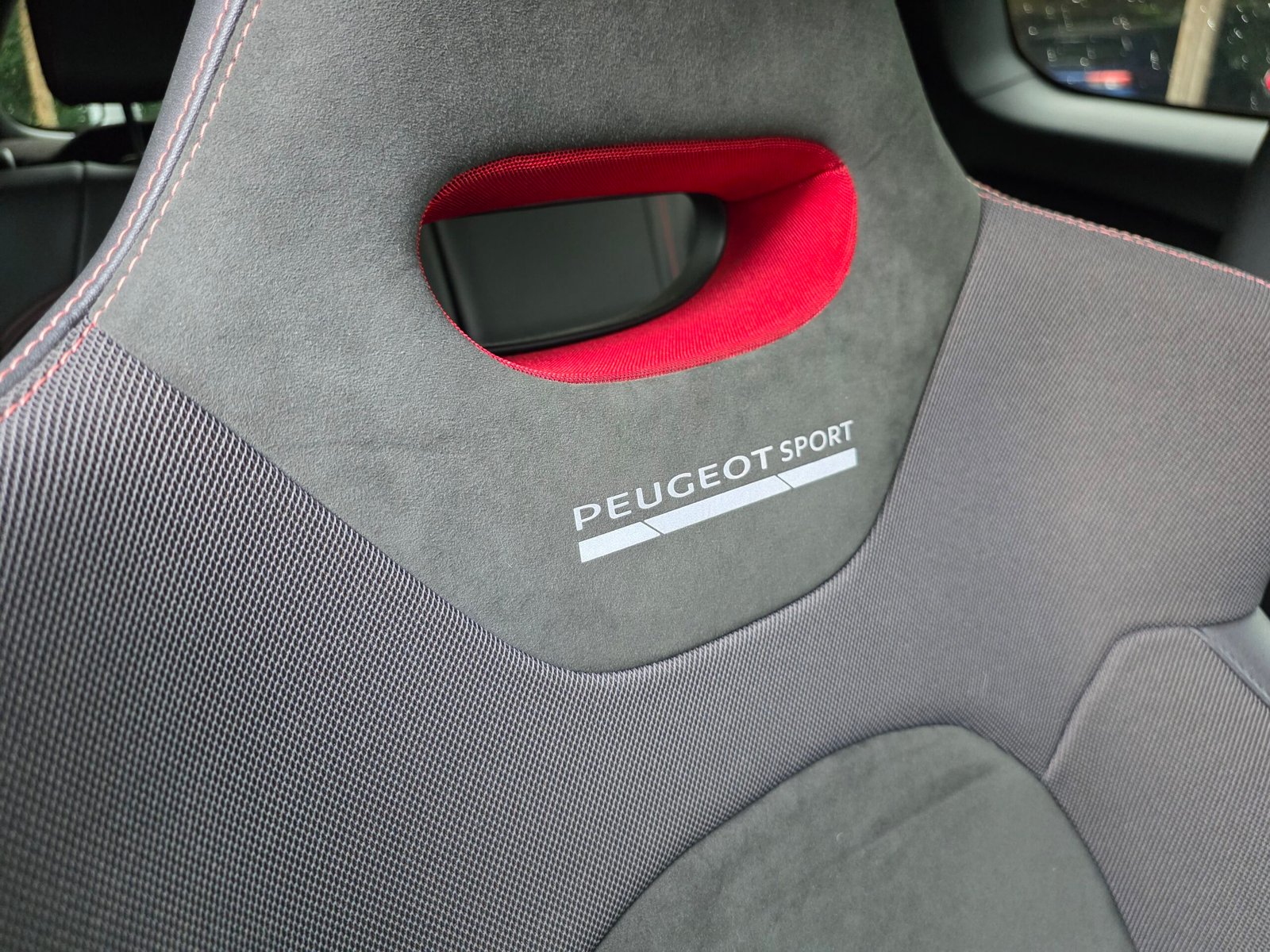 PEUGEOT 208 GTi by PEUGEOT SPORT – 1.6 THP 208ch BVM6