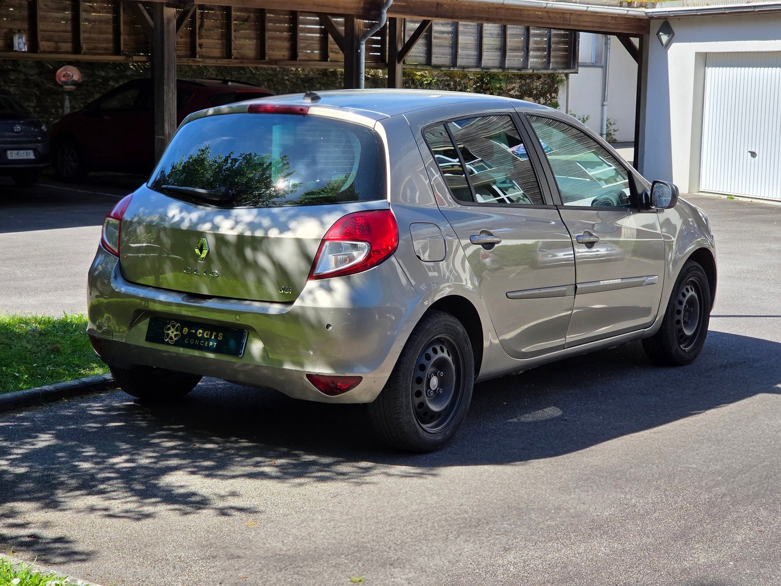 RENAULT CLIO 3 – 1.5 dCi 75ch BVM5