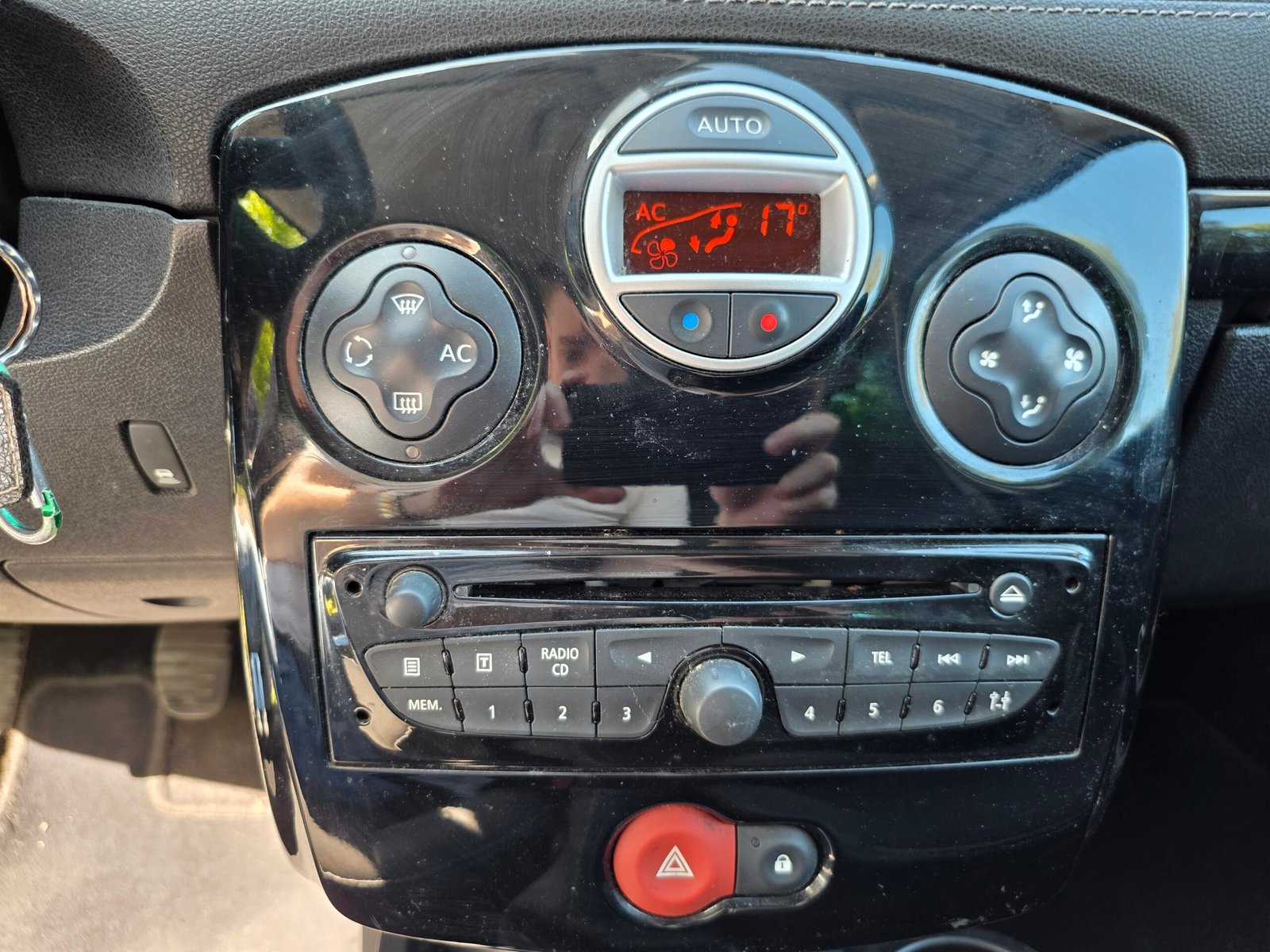RENAULT CLIO 3 – 1.5 dCi 75ch BVM5