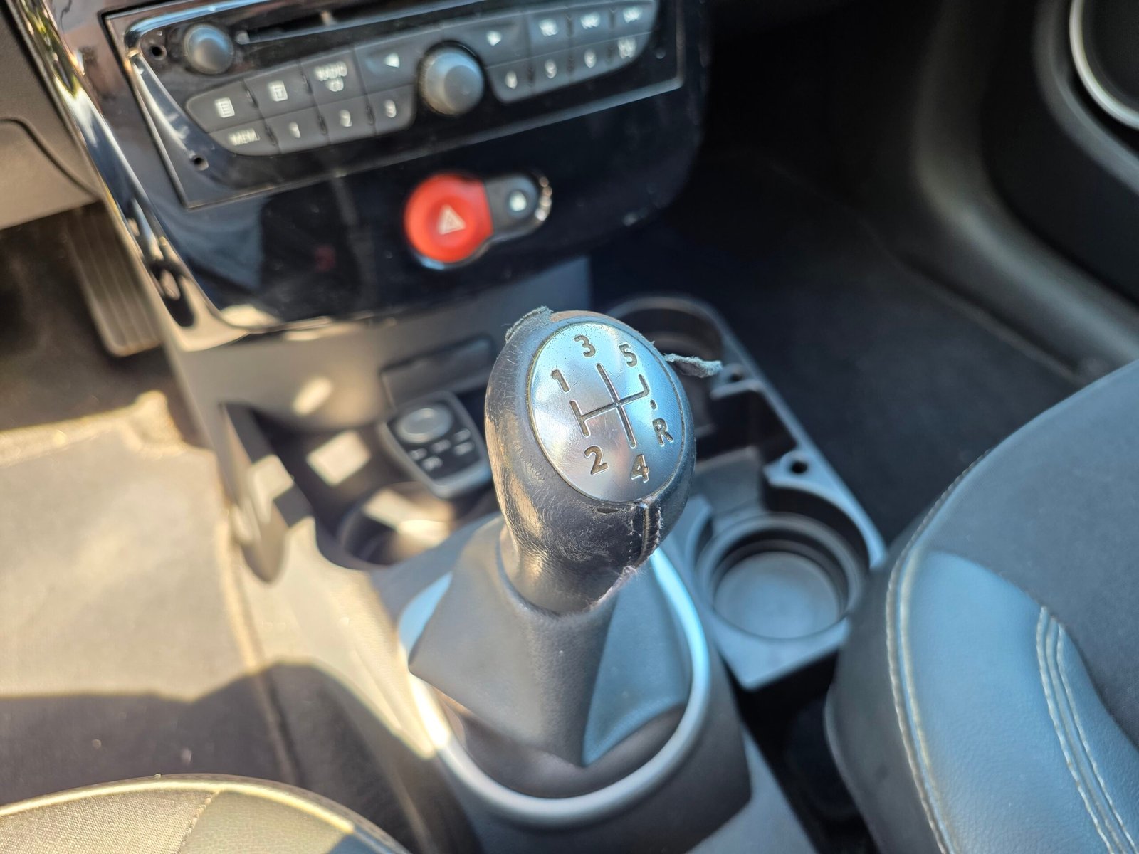 RENAULT CLIO 3 – 1.5 dCi 75ch BVM5