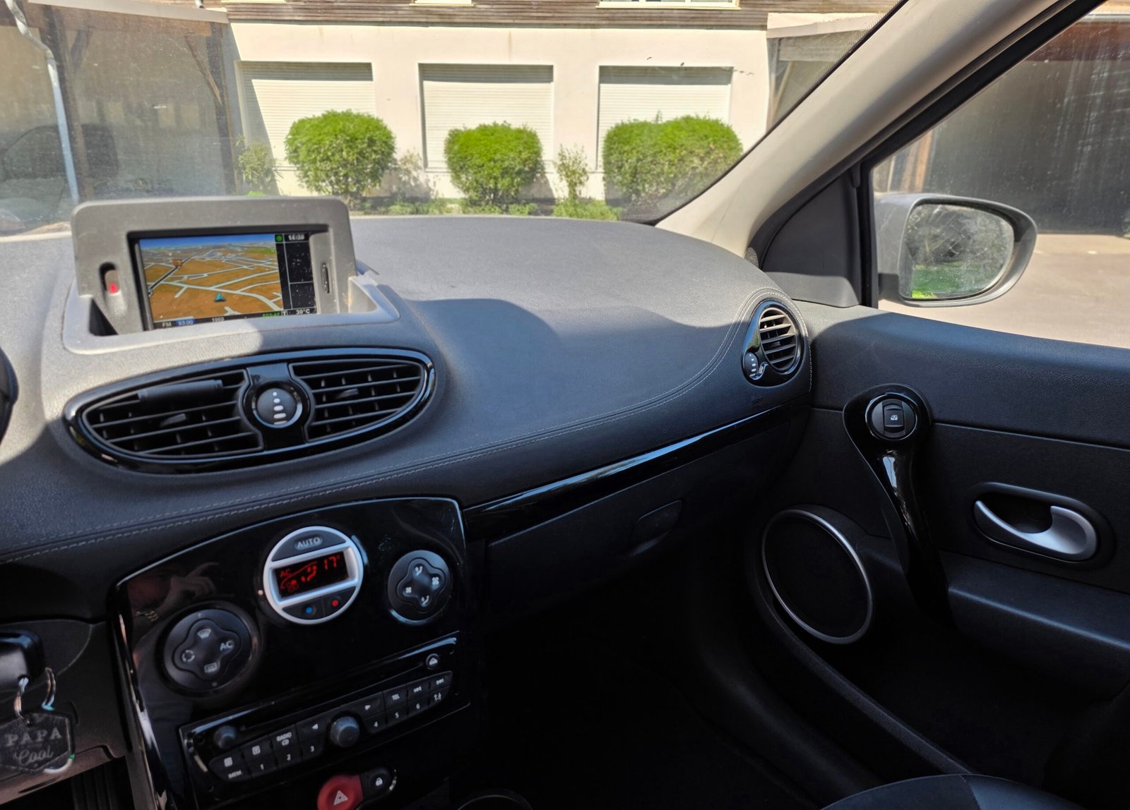 RENAULT CLIO 3 – 1.5 dCi 75ch BVM5