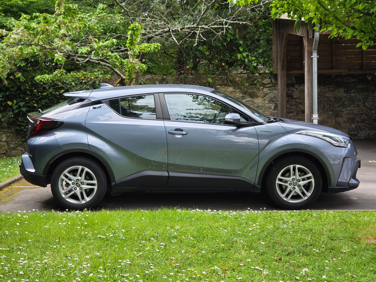TOYOTA C-HR – 1.8 Hybrid 122ch Dynamic