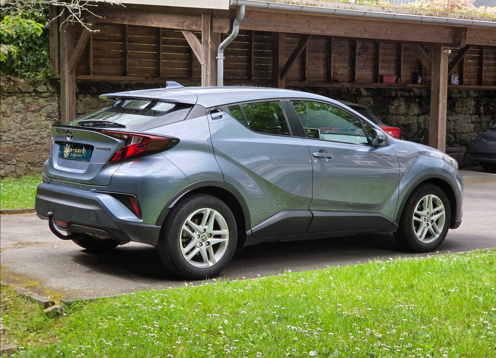 TOYOTA C-HR – 1.8 Hybrid 122ch Dynamic