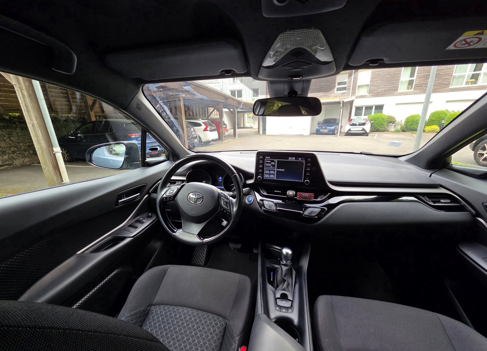 TOYOTA C-HR – 1.8 Hybrid 122ch Dynamic