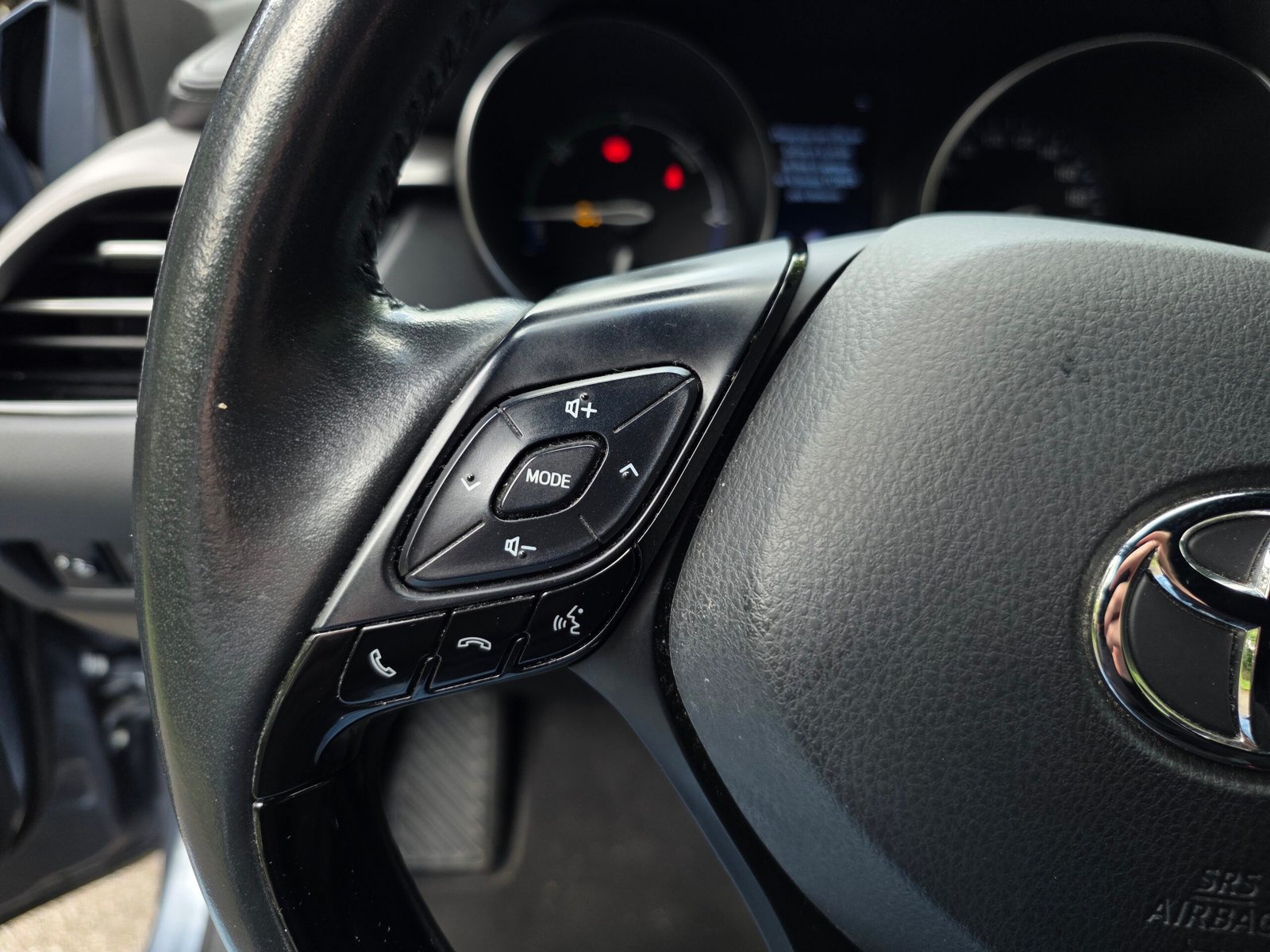 TOYOTA C-HR – 1.8 Hybrid 122ch Dynamic