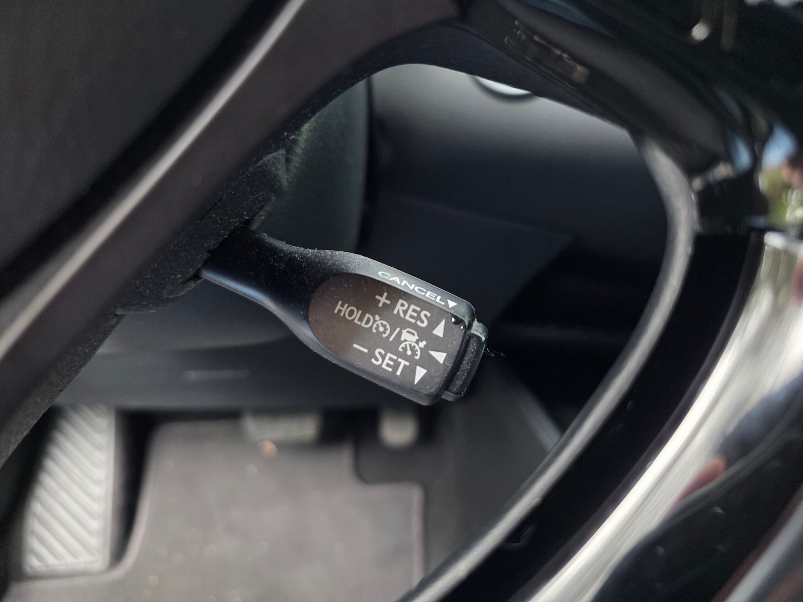 TOYOTA C-HR – 1.8 Hybrid 122ch Dynamic