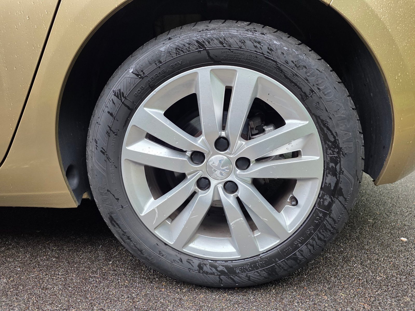 PEUGEOT 308 – 1.5 BlueHDi 130ch BVM6