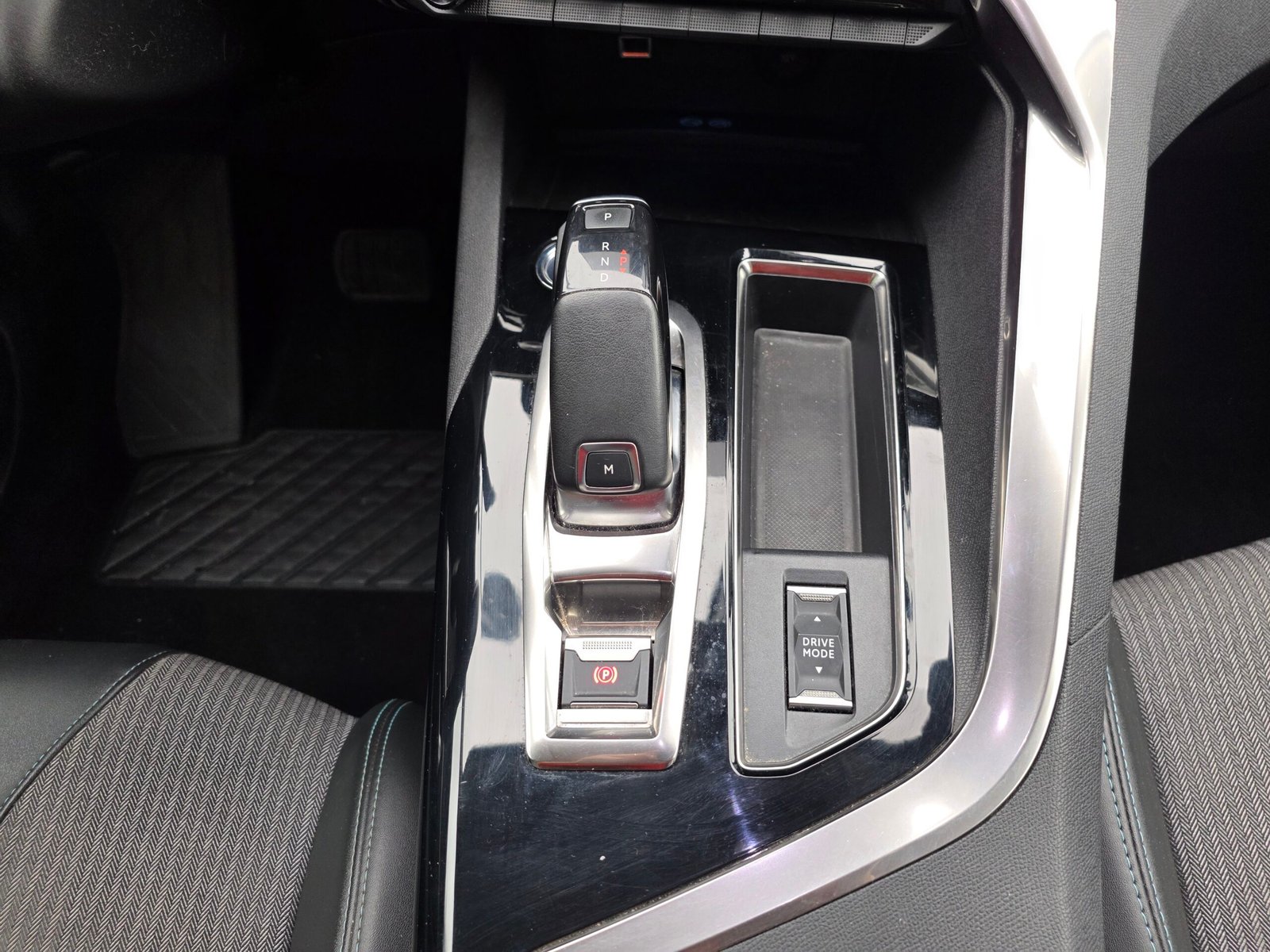 PEUGEOT 5008 ALLURE – 1.5 BlueHDi 130ch EAT8