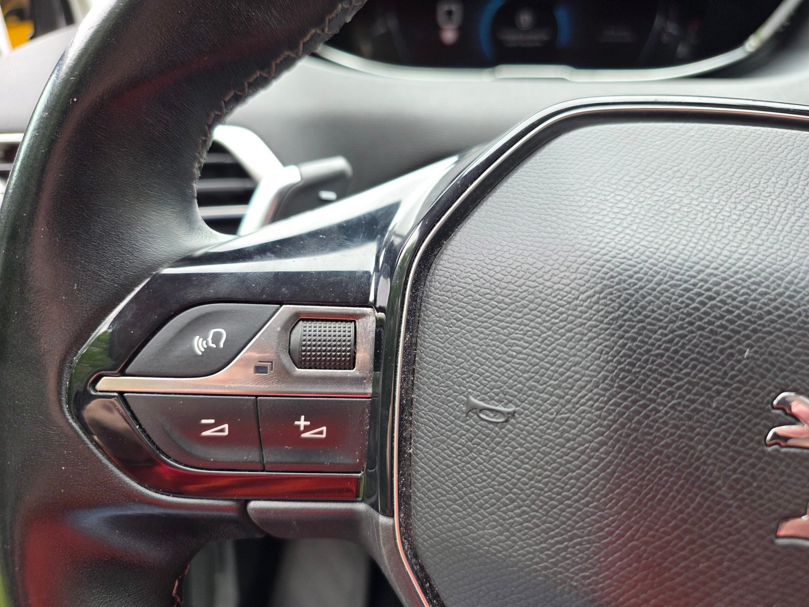 PEUGEOT 5008 ALLURE – 1.5 BlueHDi 130ch EAT8