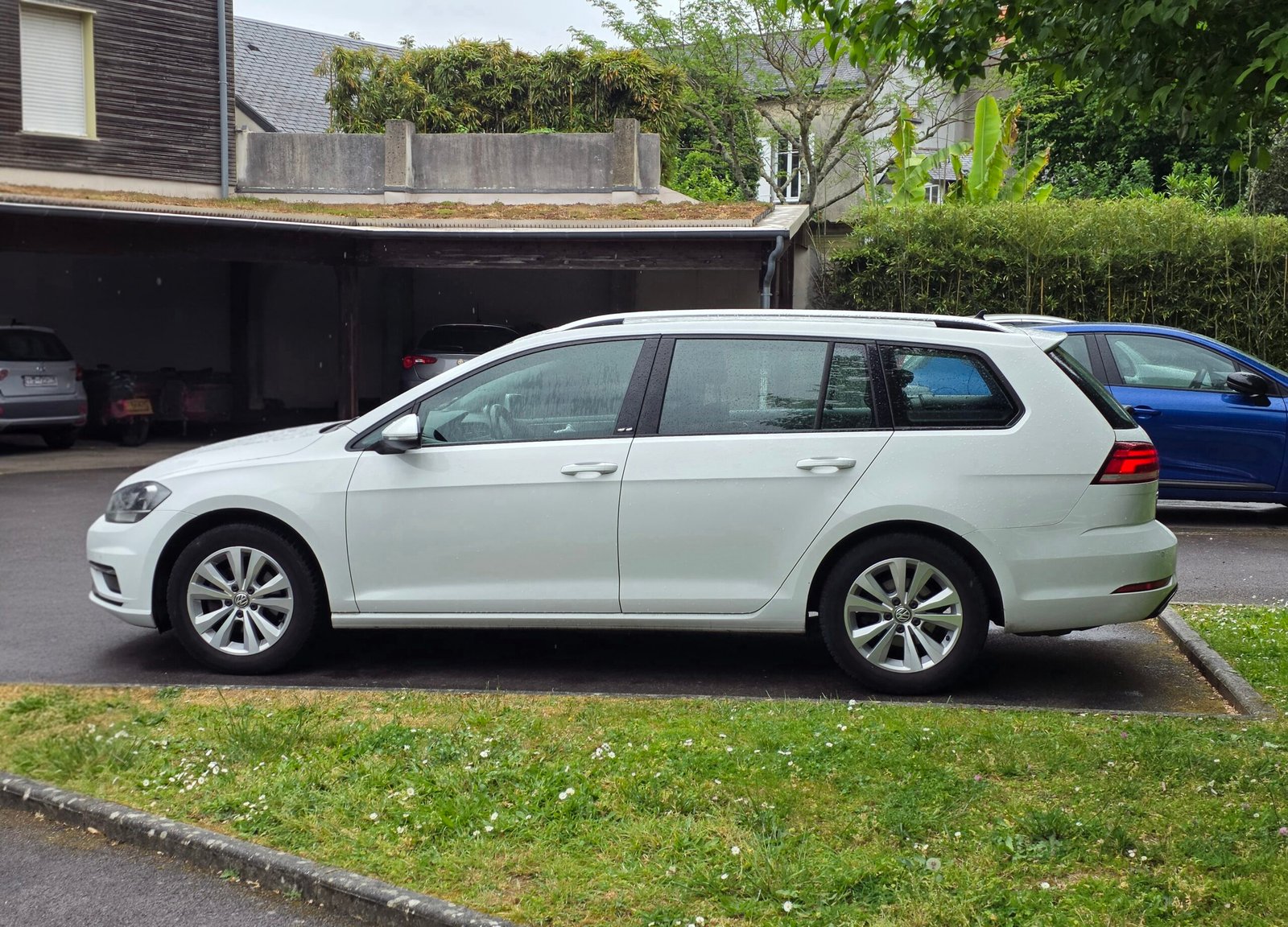 VOLKSWAGEN GOLF VII SW FIRST EDITION – 1.4 TSI 125ch DSG7