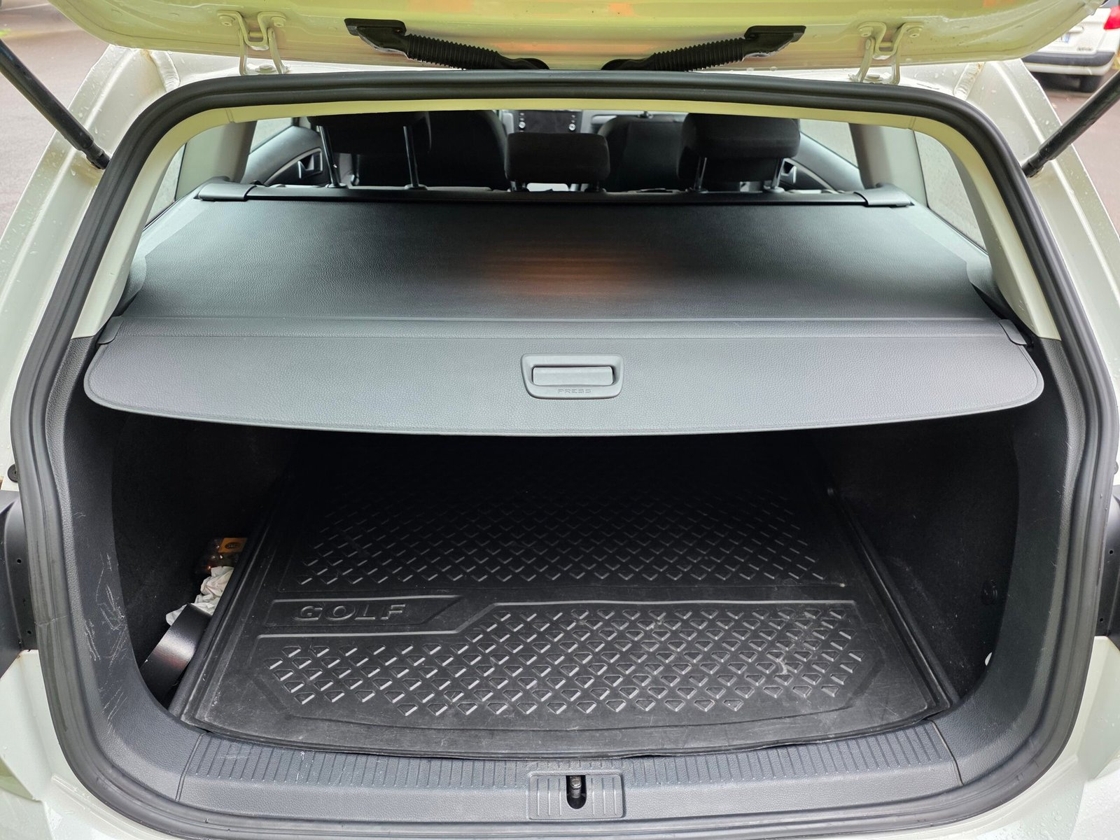 VOLKSWAGEN GOLF VII SW FIRST EDITION – 1.4 TSI 125ch DSG7