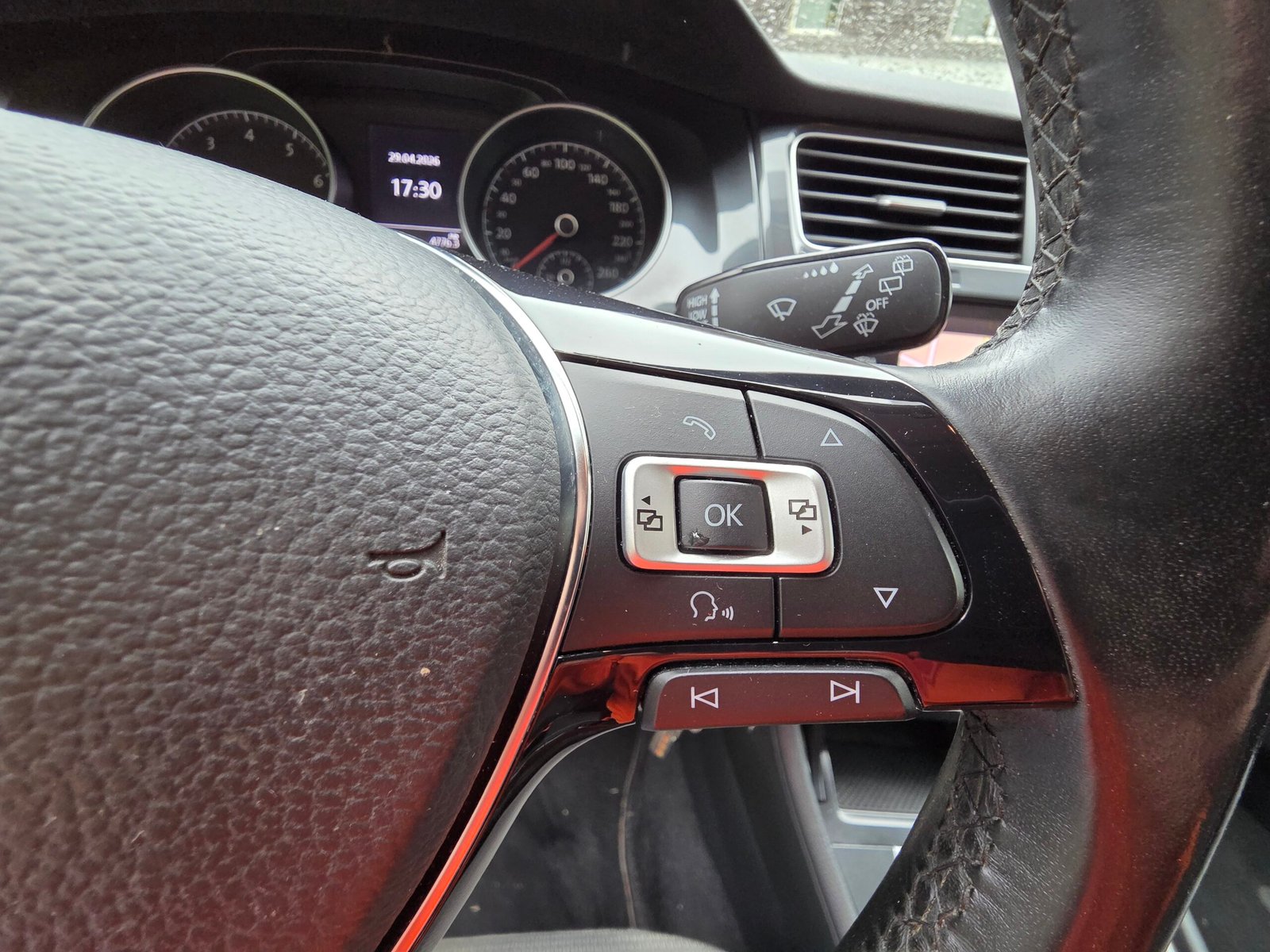 VOLKSWAGEN GOLF VII SW FIRST EDITION – 1.4 TSI 125ch DSG7