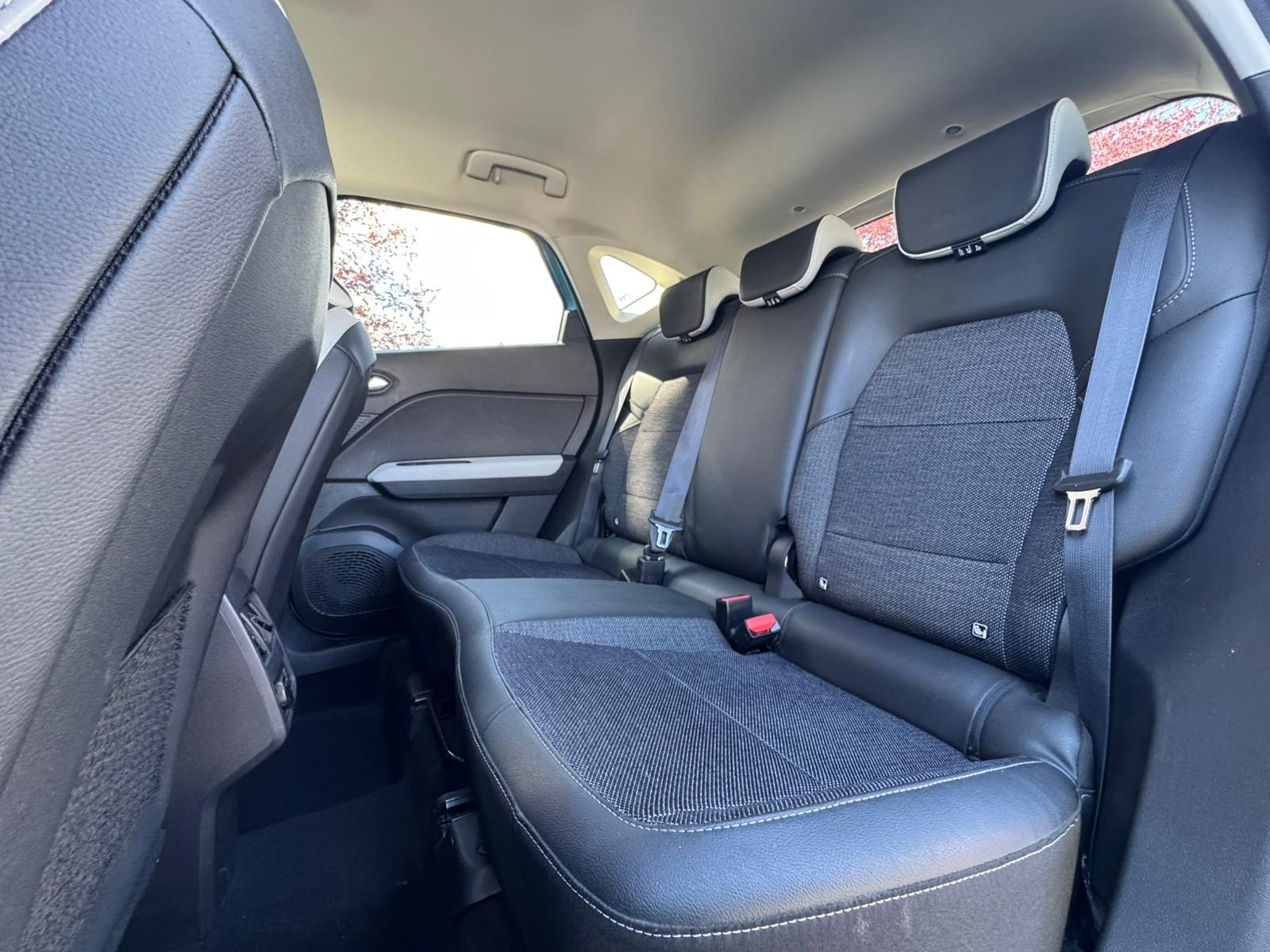 RENAULT Captur II E-TECH 1.6 158 Plug in Hybrid S&S Boîte auto INTENS