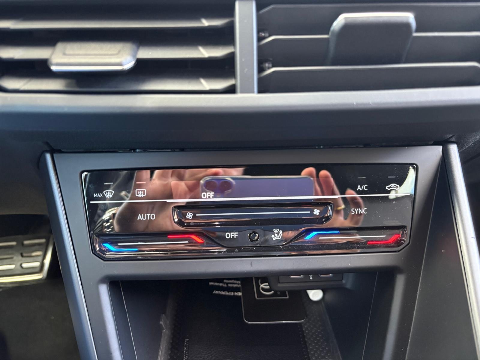 VOLKSWAGEN Polo VI “R-Line” 1.0 TSI 110ch