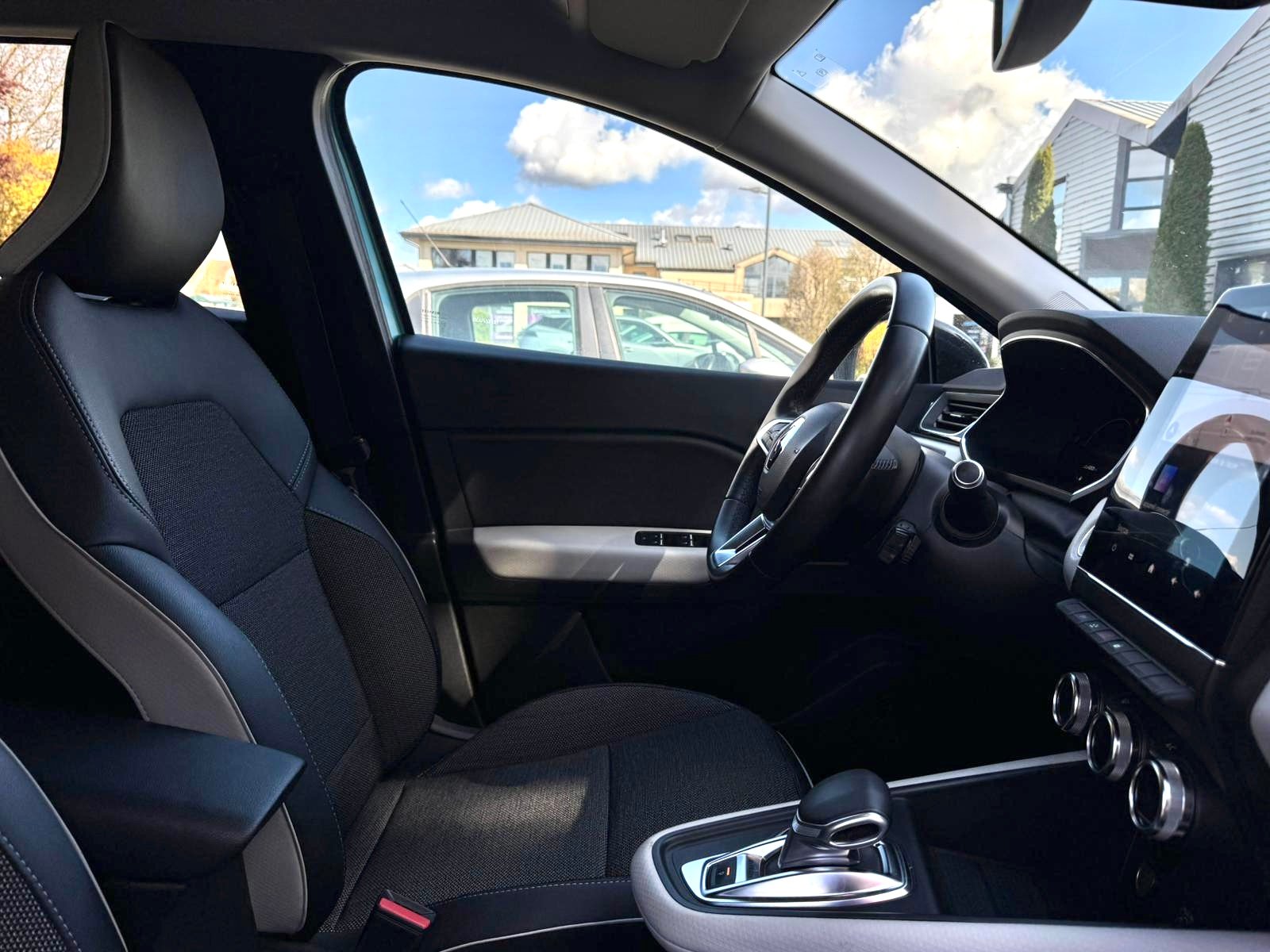 RENAULT Captur II E-TECH 1.6 158 Plug in Hybrid S&S Boîte auto INTENS