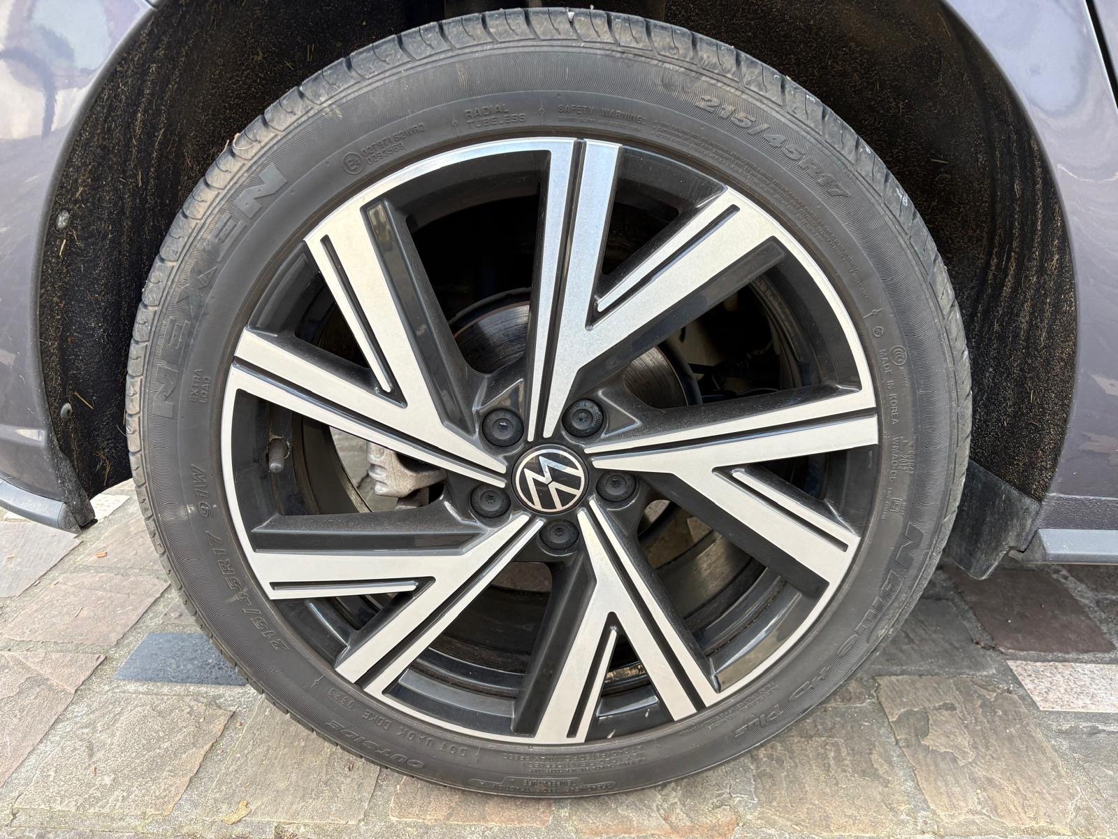 VOLKSWAGEN Polo VI “R-Line” 1.0 TSI 110ch