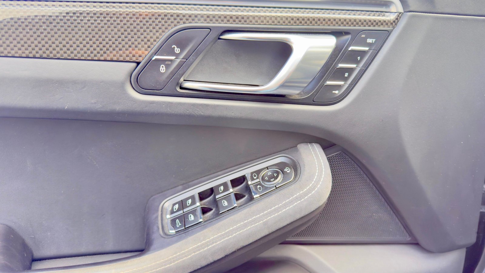 Porsche Macan turbo pack performance 442 cv