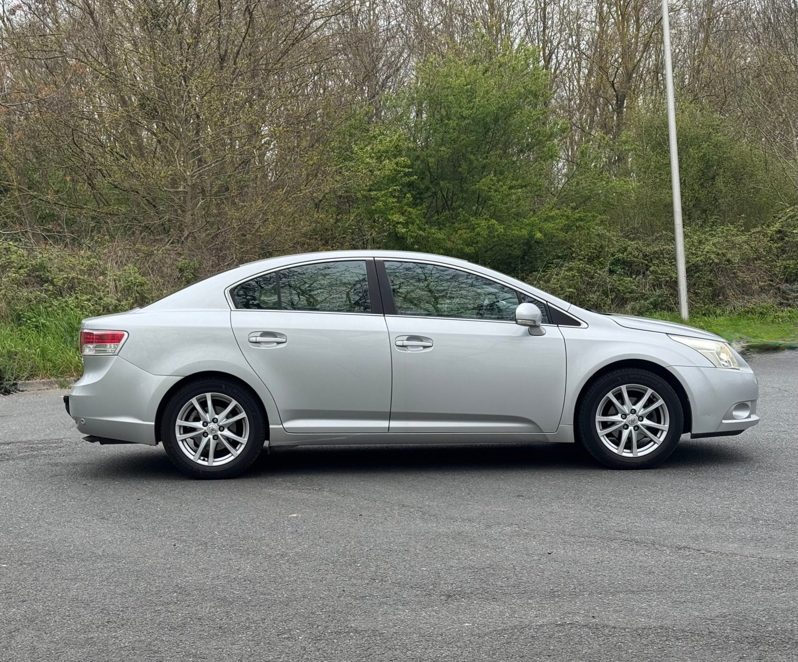 TOYOTA Avensis 1.8 VVT-i 147 ch « Dynamic »