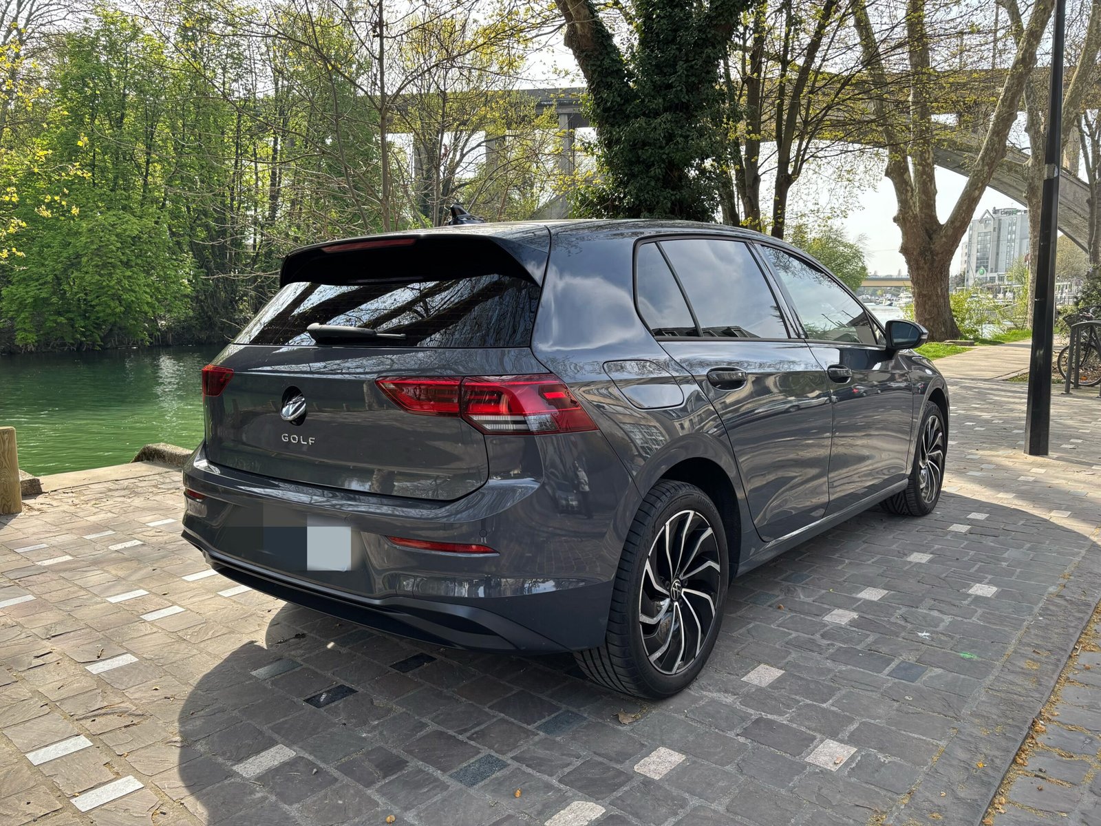 VOLKSWAGEN Golf VIII 1.5 TSi 131ch “Life business first”