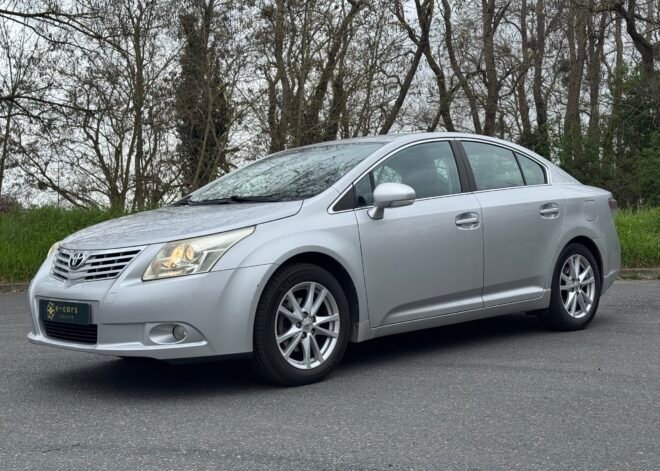 TOYOTA Avensis 1.8 VVT-i 147 ch « Dynamic »