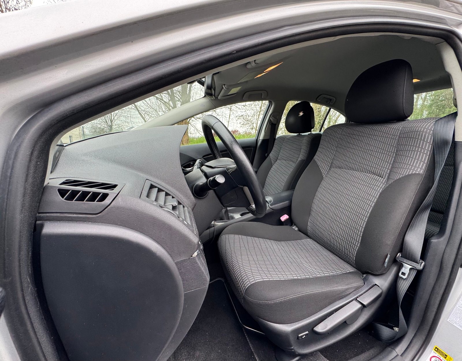 TOYOTA Avensis 1.8 VVT-i 147 ch « Dynamic »