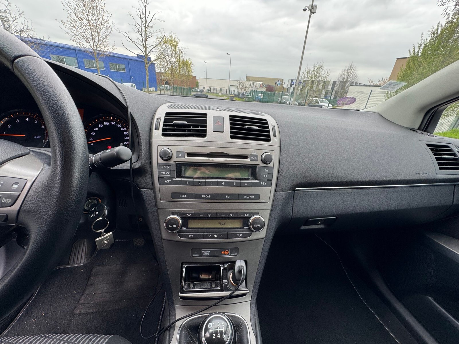 TOYOTA Avensis 1.8 VVT-i 147 ch « Dynamic »