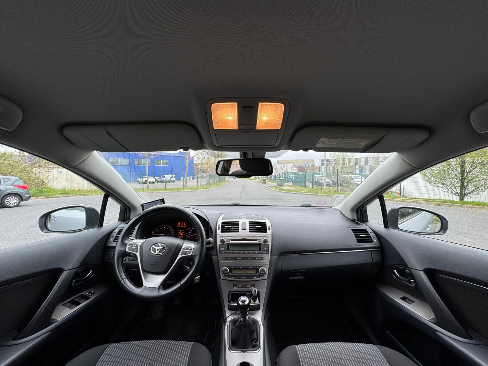 TOYOTA Avensis 1.8 VVT-i 147 ch « Dynamic »