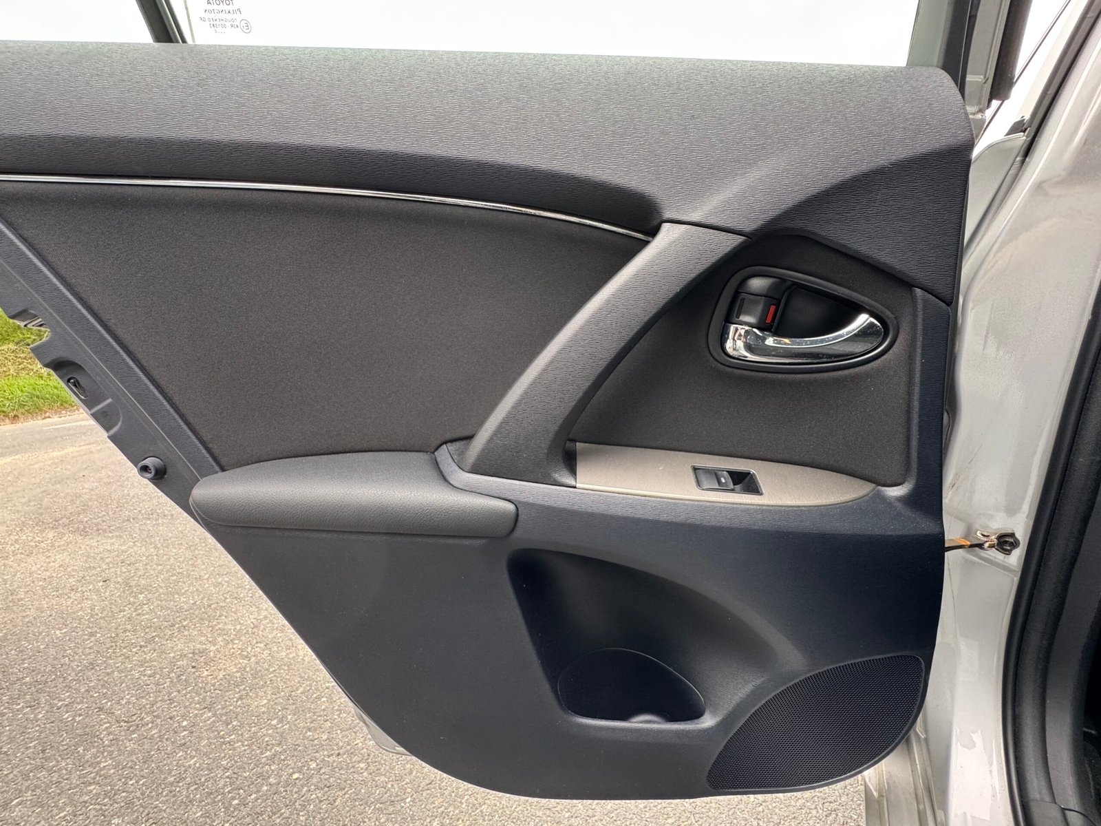 TOYOTA Avensis 1.8 VVT-i 147 ch « Dynamic »