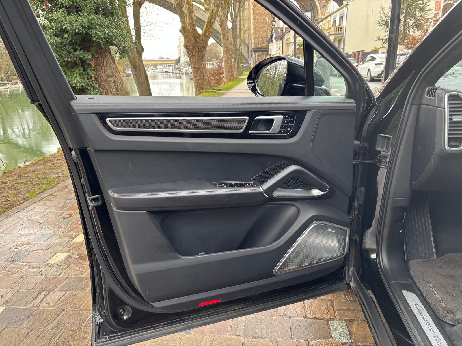 PORSCHE Cayenne Turbo 4.0 V8 550ch “Platinium”