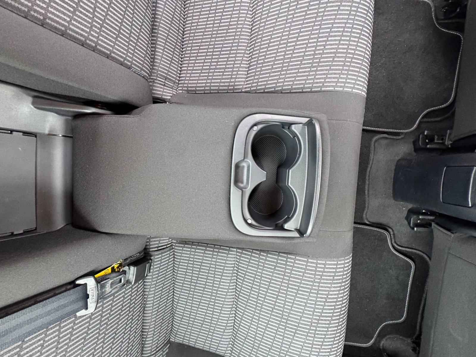 TOYOTA Avensis 1.8 VVT-i 147 ch « Dynamic »