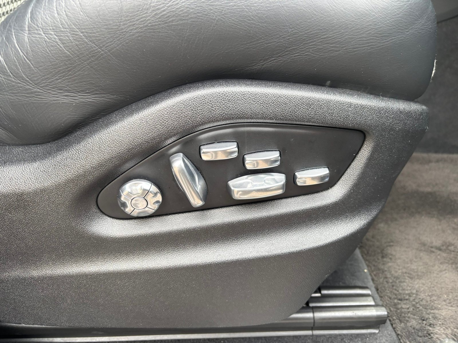 PORSCHE Cayenne Turbo 4.0 V8 550ch “Platinium”