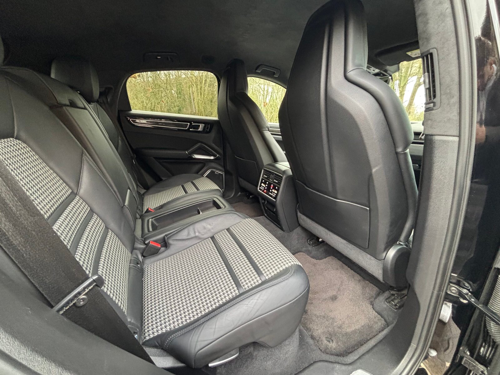 PORSCHE Cayenne Turbo 4.0 V8 550ch “Platinium”