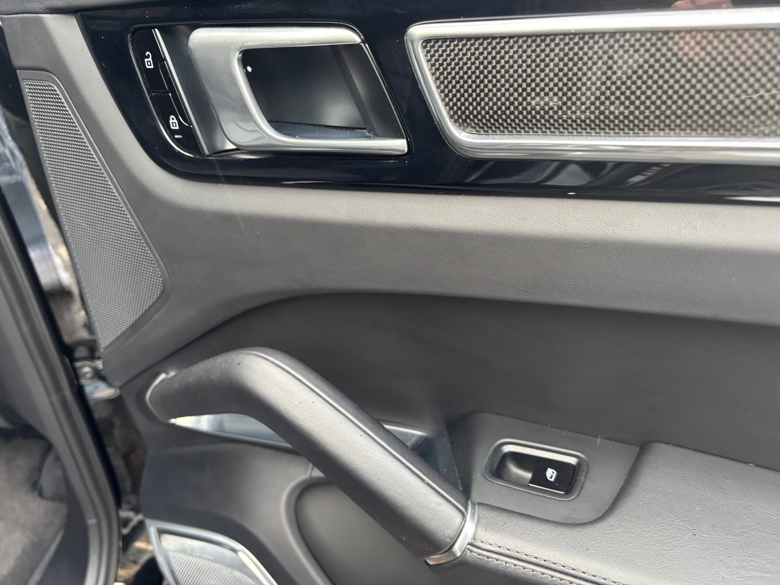 PORSCHE Cayenne Turbo 4.0 V8 550ch “Platinium”