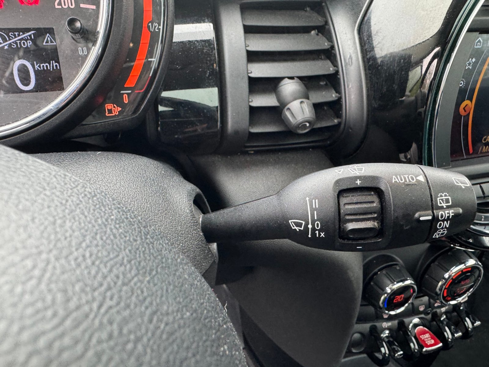 MINI ONE 3 (F55) 1.5 i DCT7 102CH « GREENWICH »