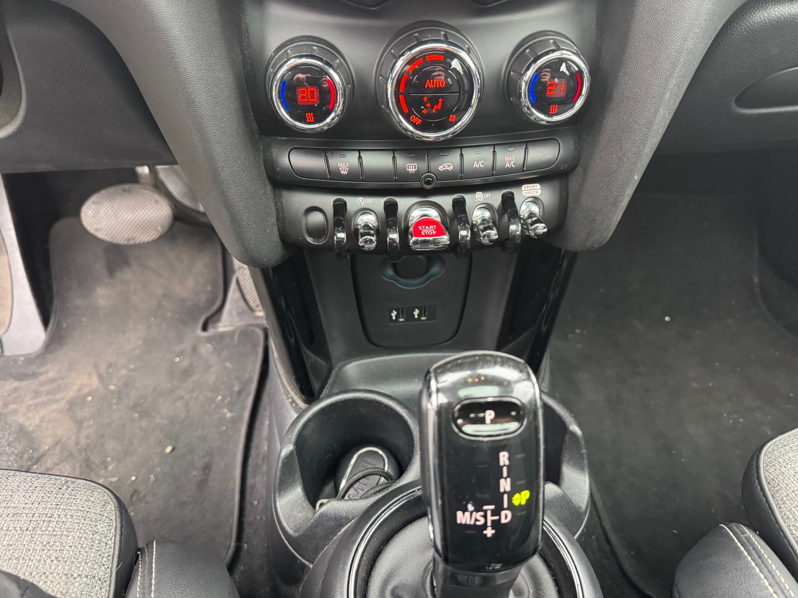 MINI ONE 3 (F55) 1.5 i DCT7 102CH « GREENWICH »