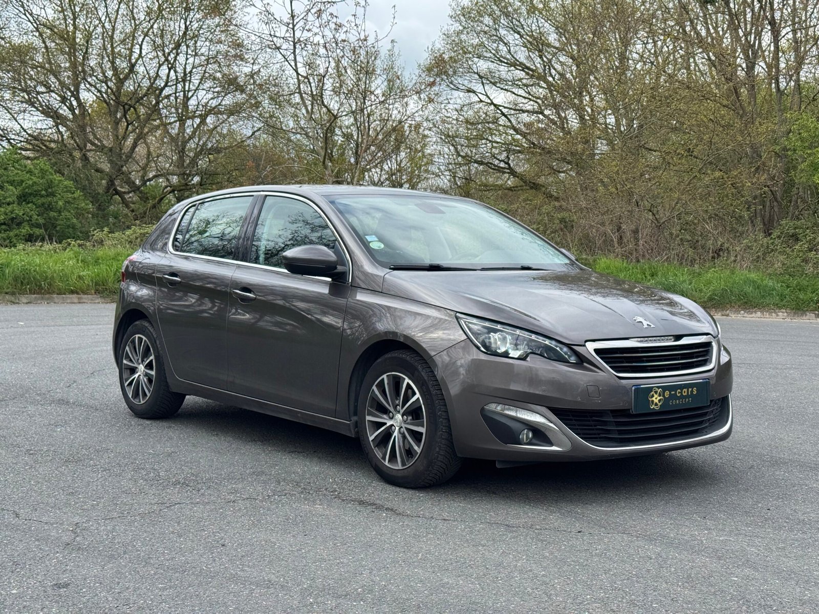Peugeot 308 II 1.6 BlueHDi S&S 120CH « ALLURE »