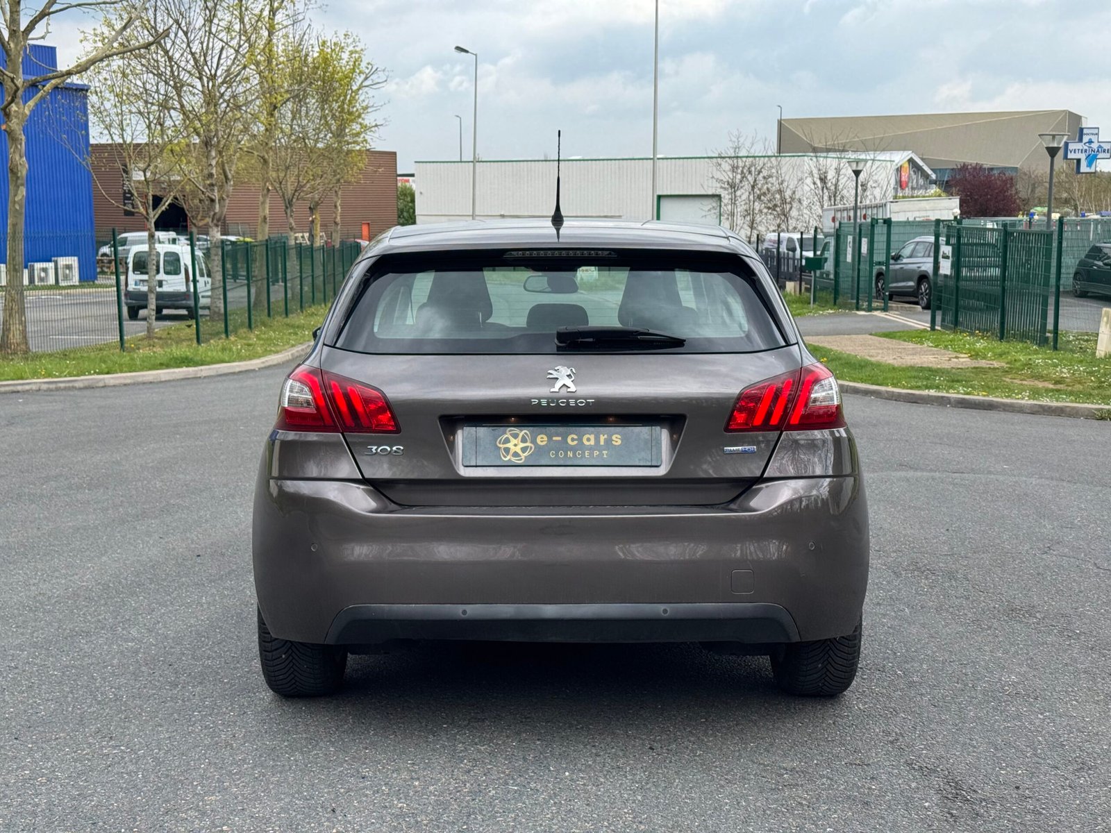 Peugeot 308 II 1.6 BlueHDi S&S 120CH « ALLURE »