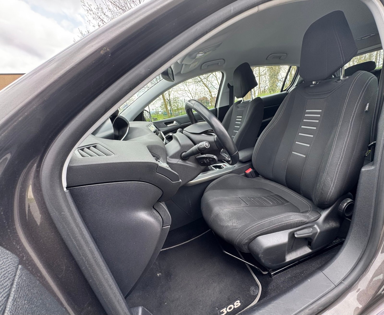 Peugeot 308 II 1.6 BlueHDi S&S 120CH « ALLURE »