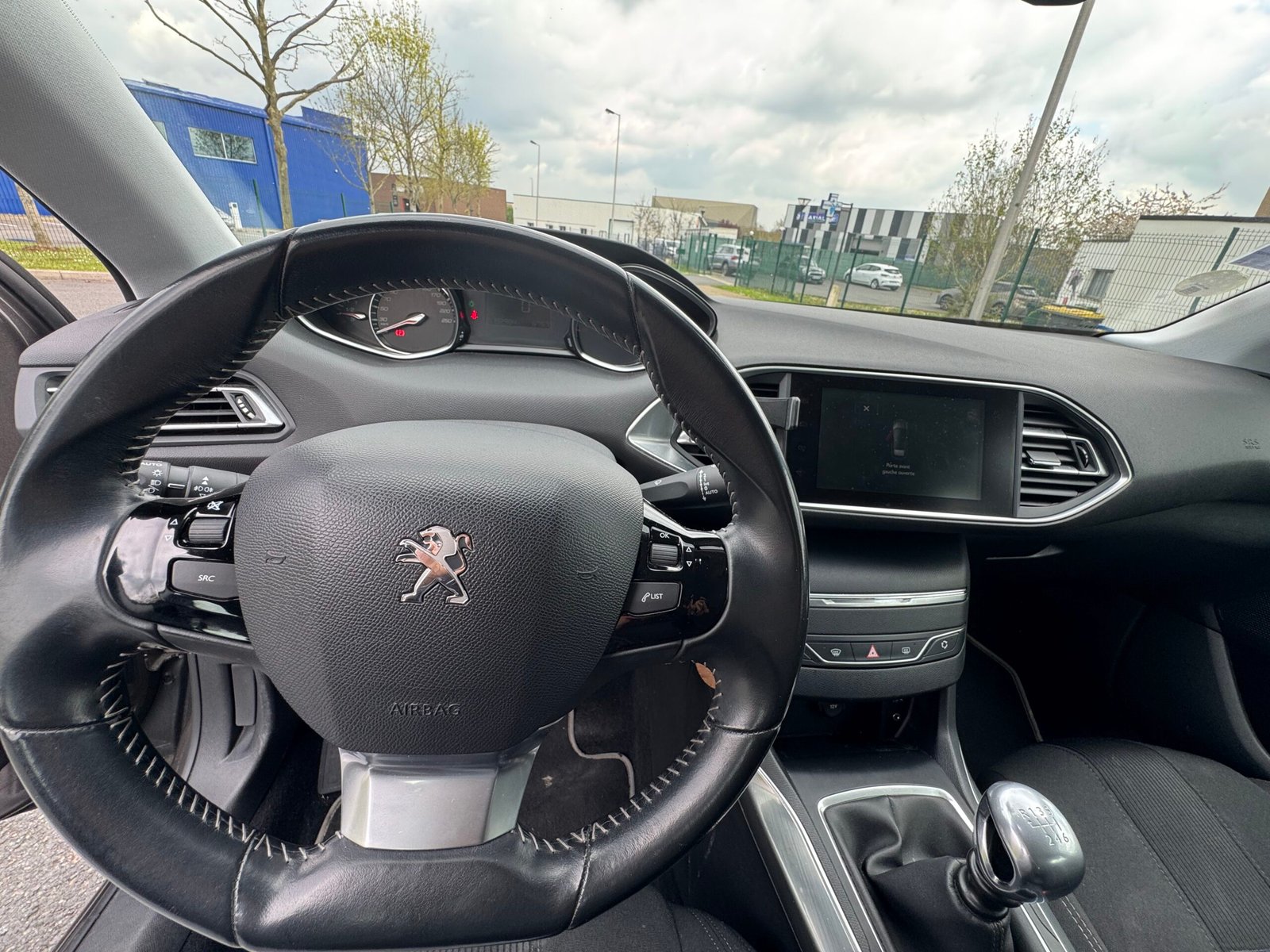 Peugeot 308 II 1.6 BlueHDi S&S 120CH « ALLURE »