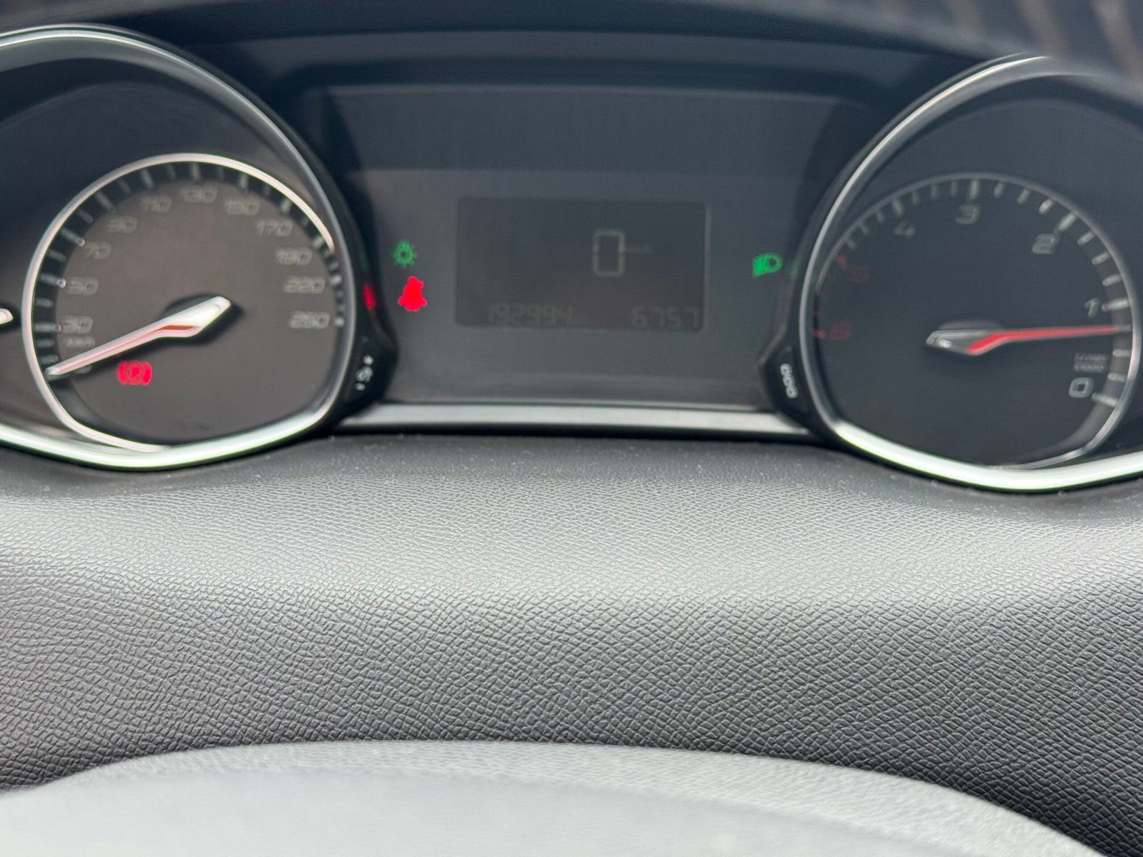 Peugeot 308 II 1.6 BlueHDi S&S 120CH « ALLURE »