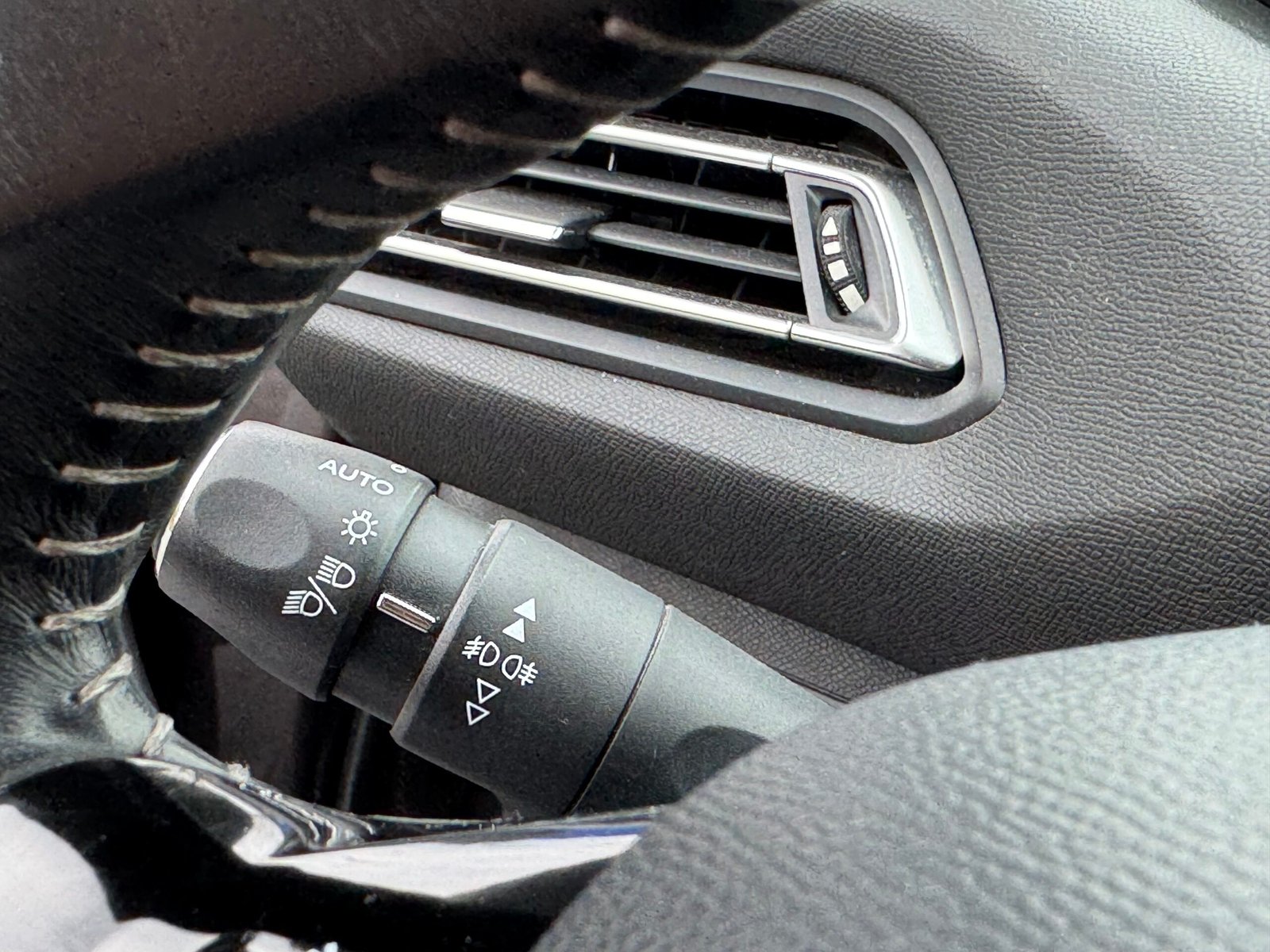 Peugeot 308 II 1.6 BlueHDi S&S 120CH « ALLURE »