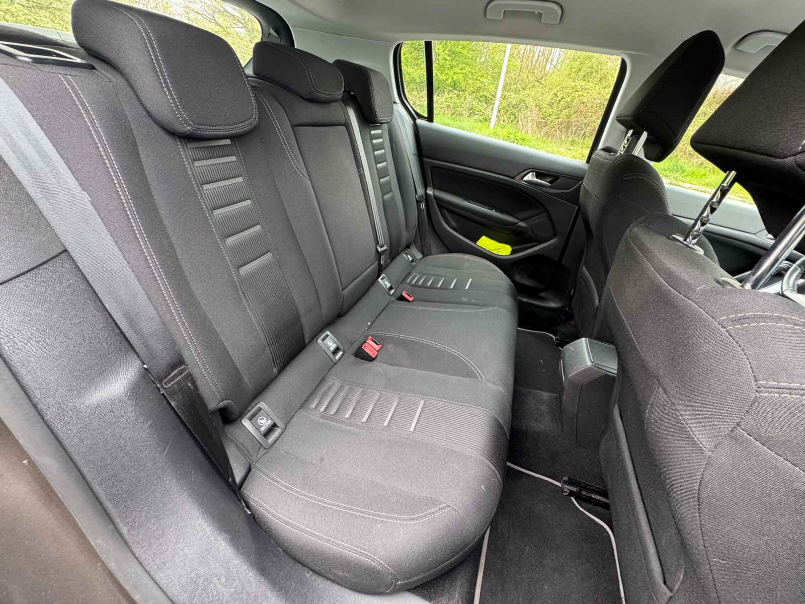 Peugeot 308 II 1.6 BlueHDi S&S 120CH « ALLURE »