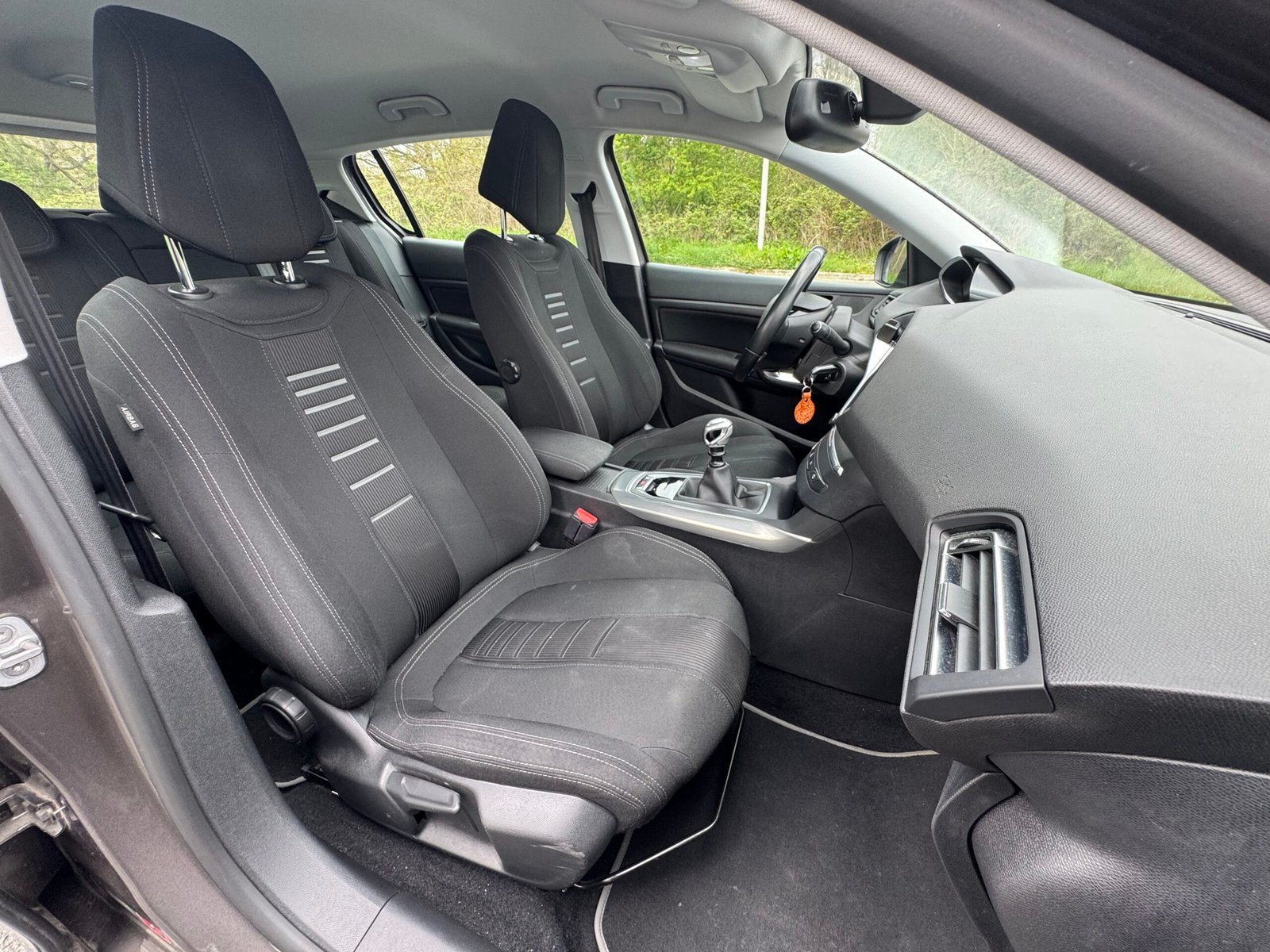 Peugeot 308 II 1.6 BlueHDi S&S 120CH « ALLURE »