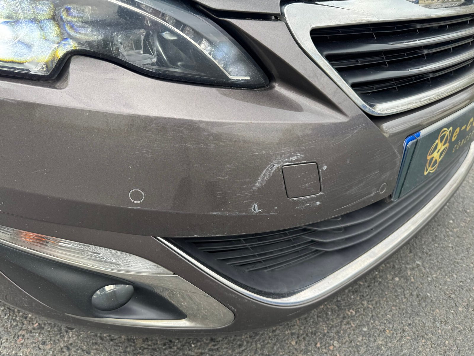 Peugeot 308 II 1.6 BlueHDi S&S 120CH « ALLURE »