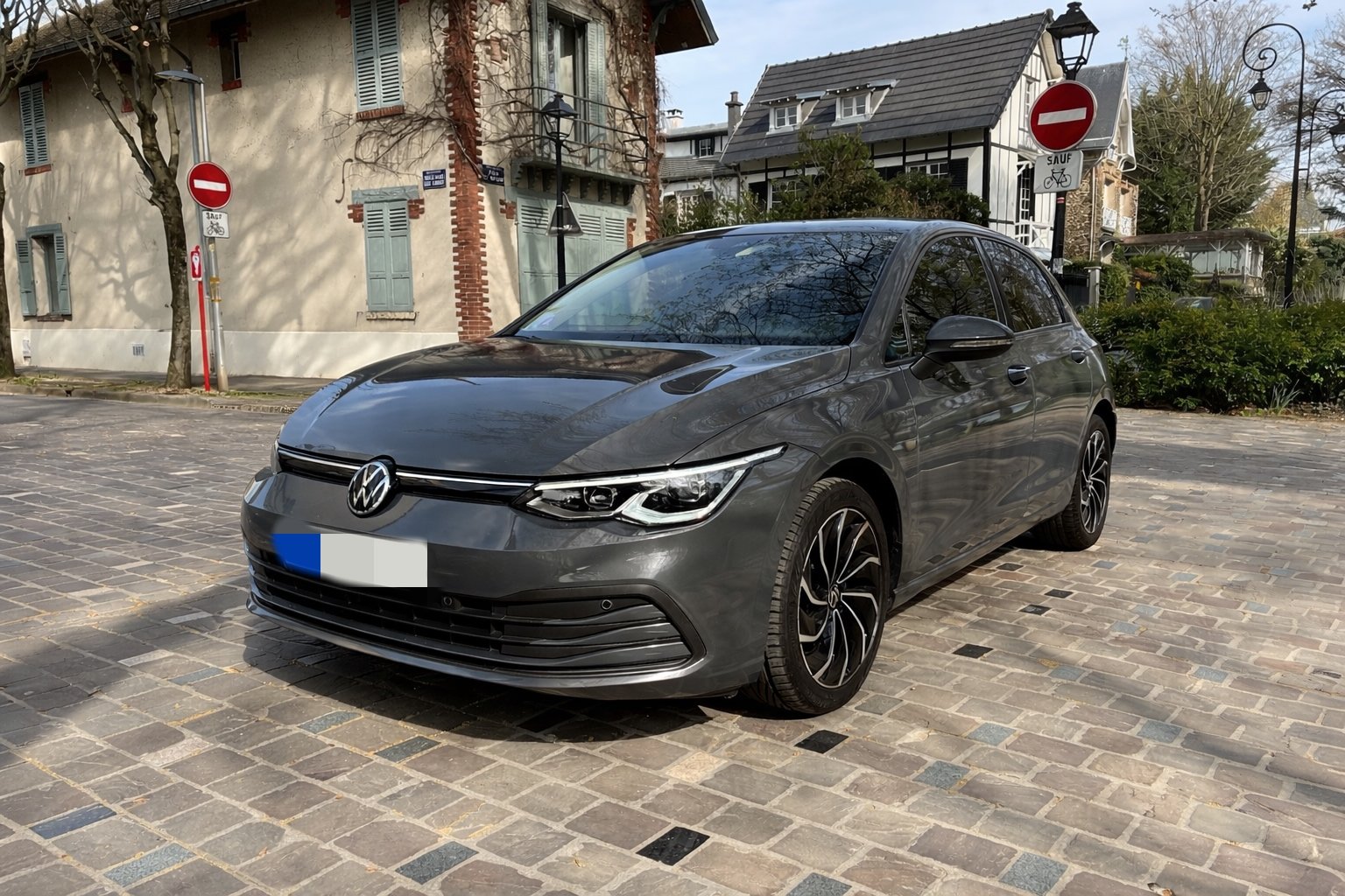 VOLKSWAGEN Golf VIII 1.5 TSi 131ch “Life business first”