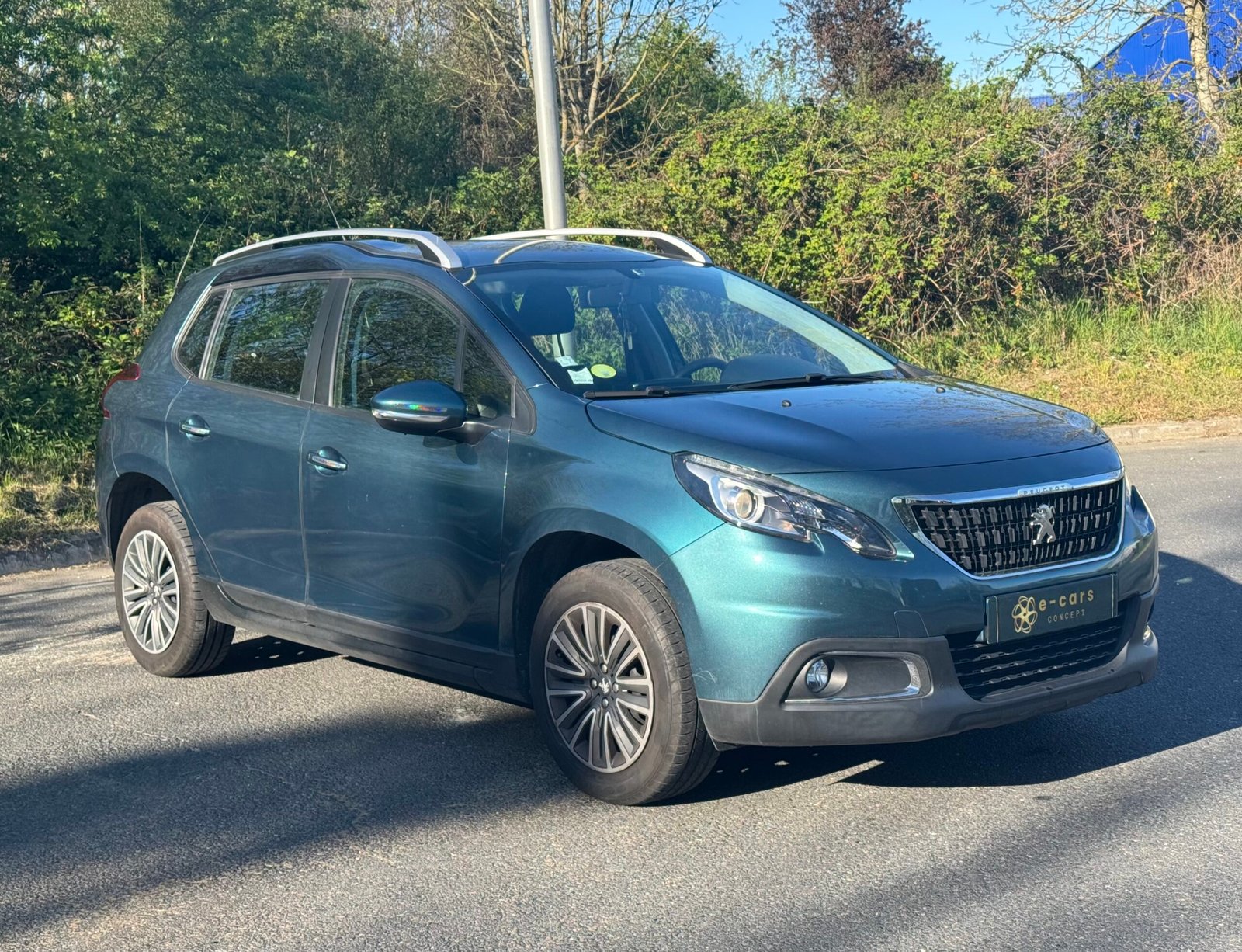 Peugeot 2008 5HB 1.5 BlueHDi S&S 102CH « ALLURE »