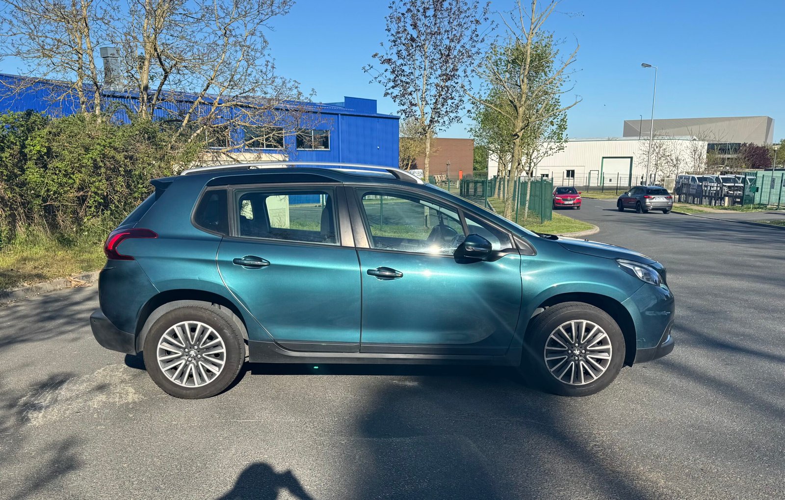 Peugeot 2008 5HB 1.5 BlueHDi S&S 102CH « ALLURE »