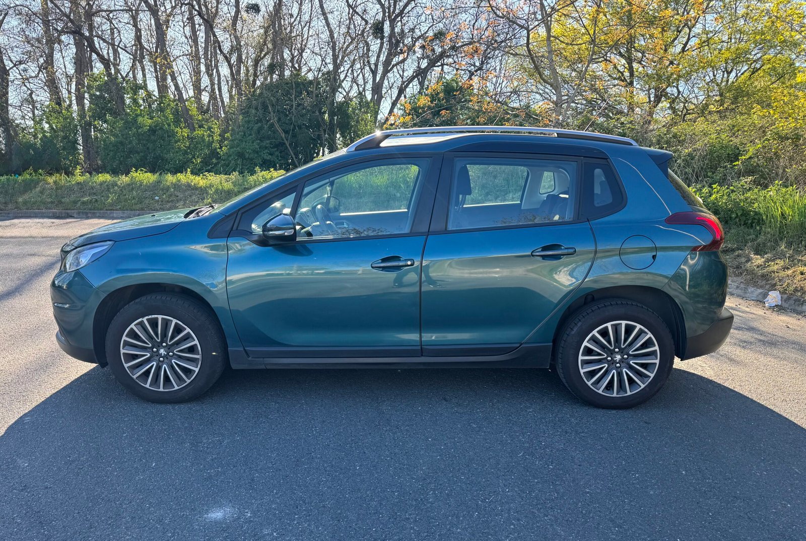 Peugeot 2008 5HB 1.5 BlueHDi S&S 102CH « ALLURE »